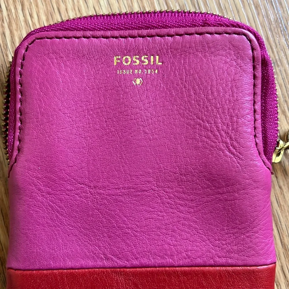 Fossil gently loved